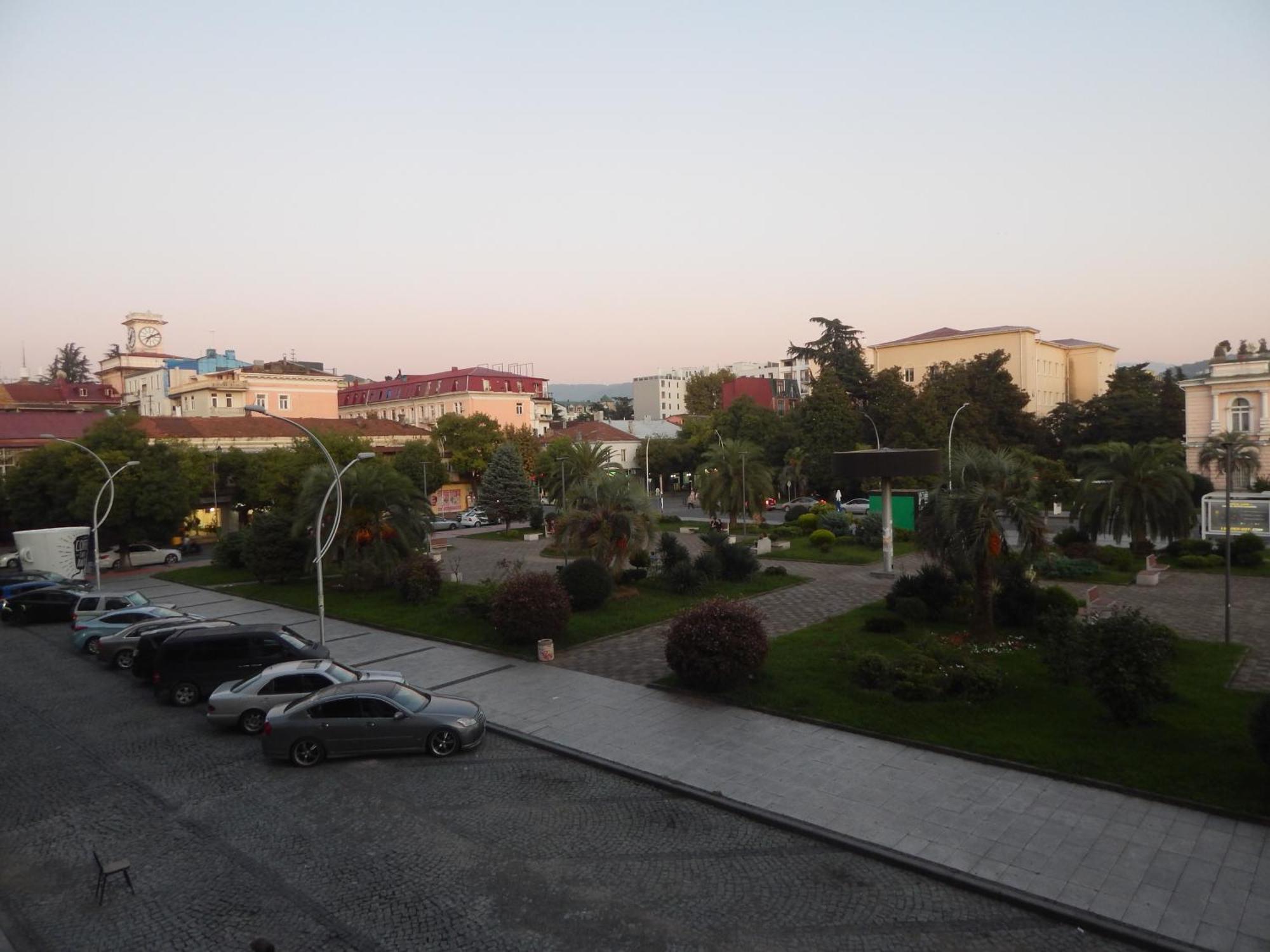 Melini Boutique Hotel Μπατούμι Εξωτερικό φωτογραφία