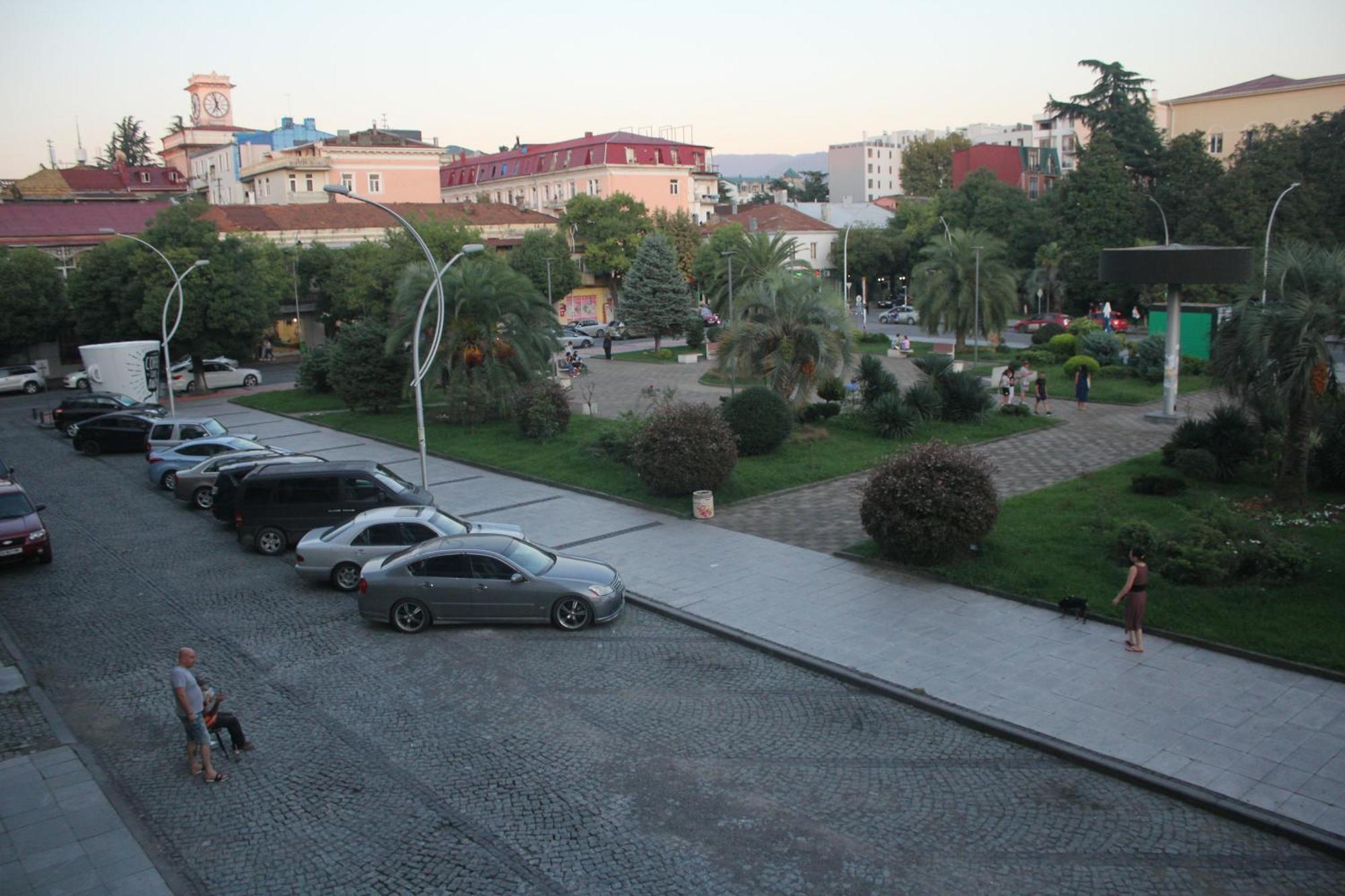Melini Boutique Hotel Μπατούμι Εξωτερικό φωτογραφία