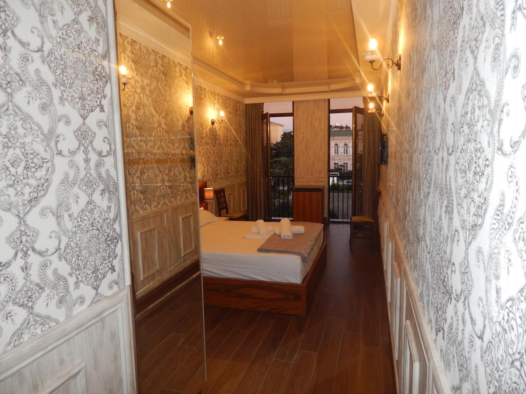 Melini Boutique Hotel Μπατούμι Εξωτερικό φωτογραφία