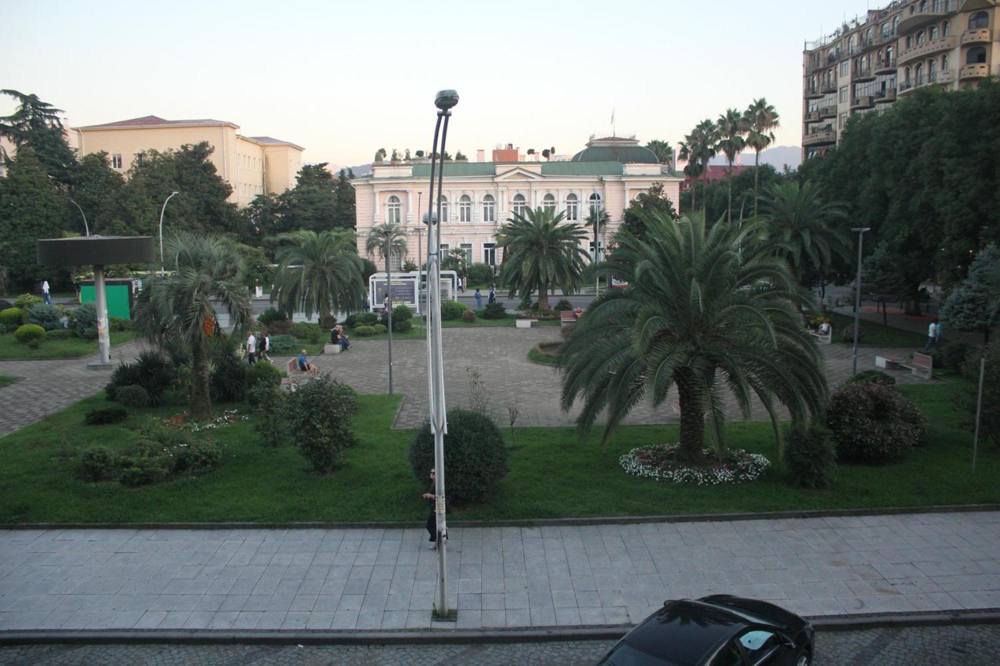 Melini Boutique Hotel Μπατούμι Εξωτερικό φωτογραφία